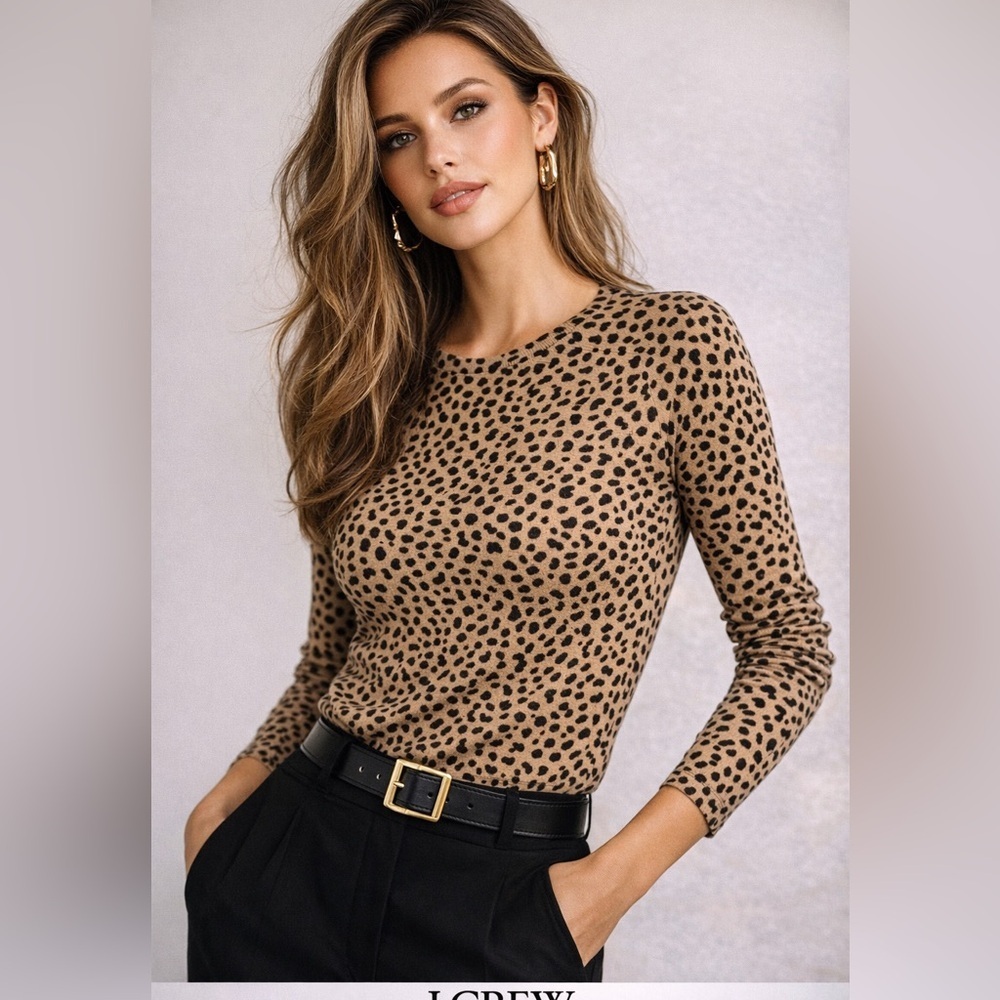 J. Crew Tan Fitted Long Sleeve Sweater Medium
